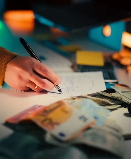 Prix Midjourney : les abonnements décryptés pour une entreprise
